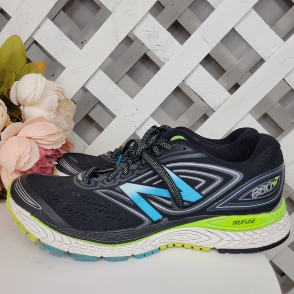 New Balance Tennis Shoes Style W880BB7 Size 9 - Picture 4 of 7